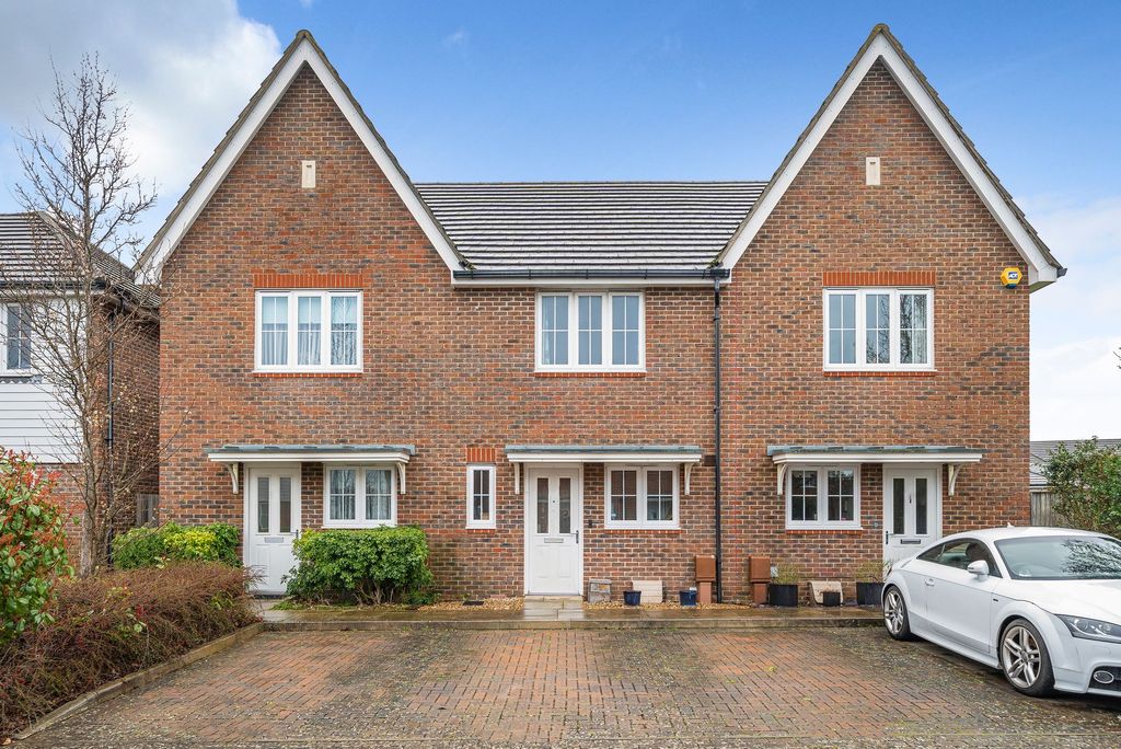 Property photo 1 of 9 Front