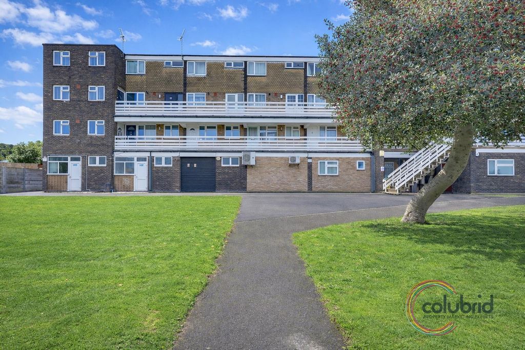 Property photo 1 of 6