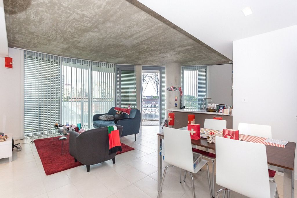 Property photo 1 of 20 Picture No. 06