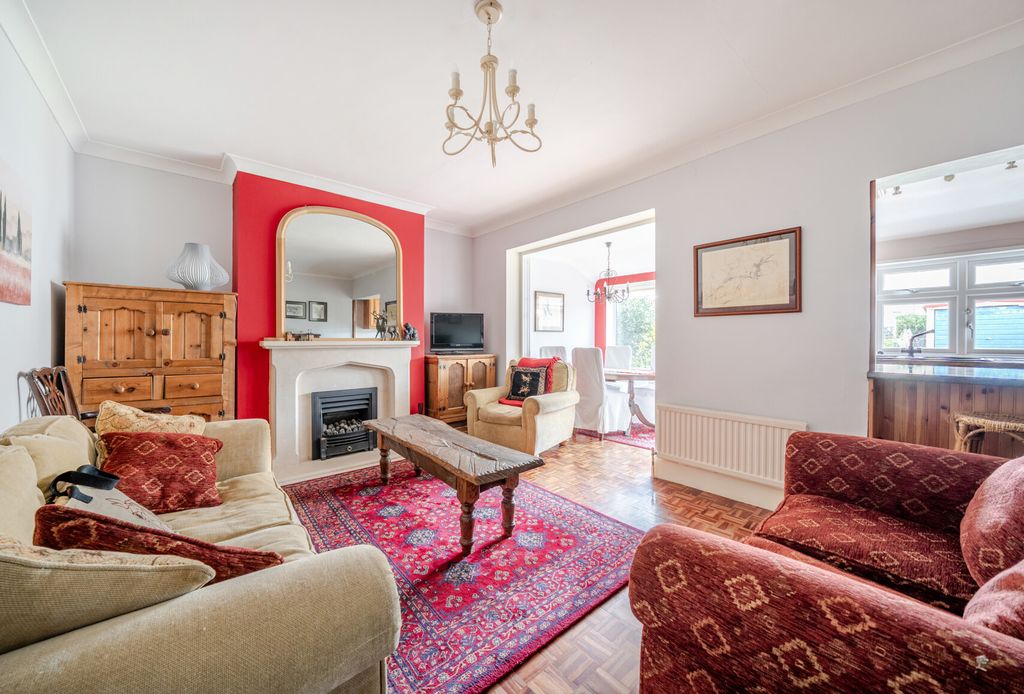 Property photo 1 of 13 1373795-22-6900cd...