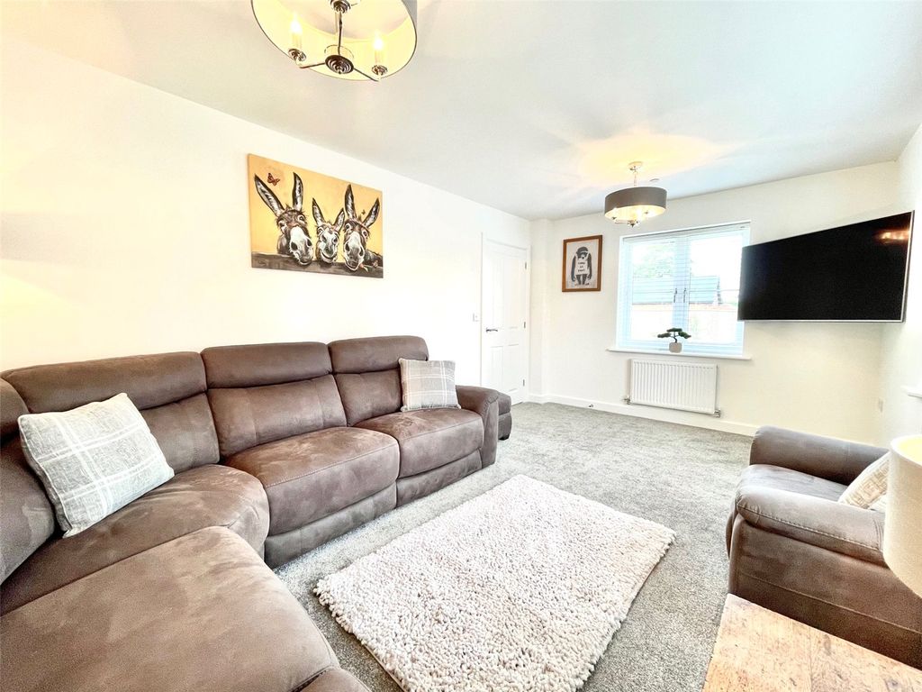 Property photo 3 of 19 Picture No. 19