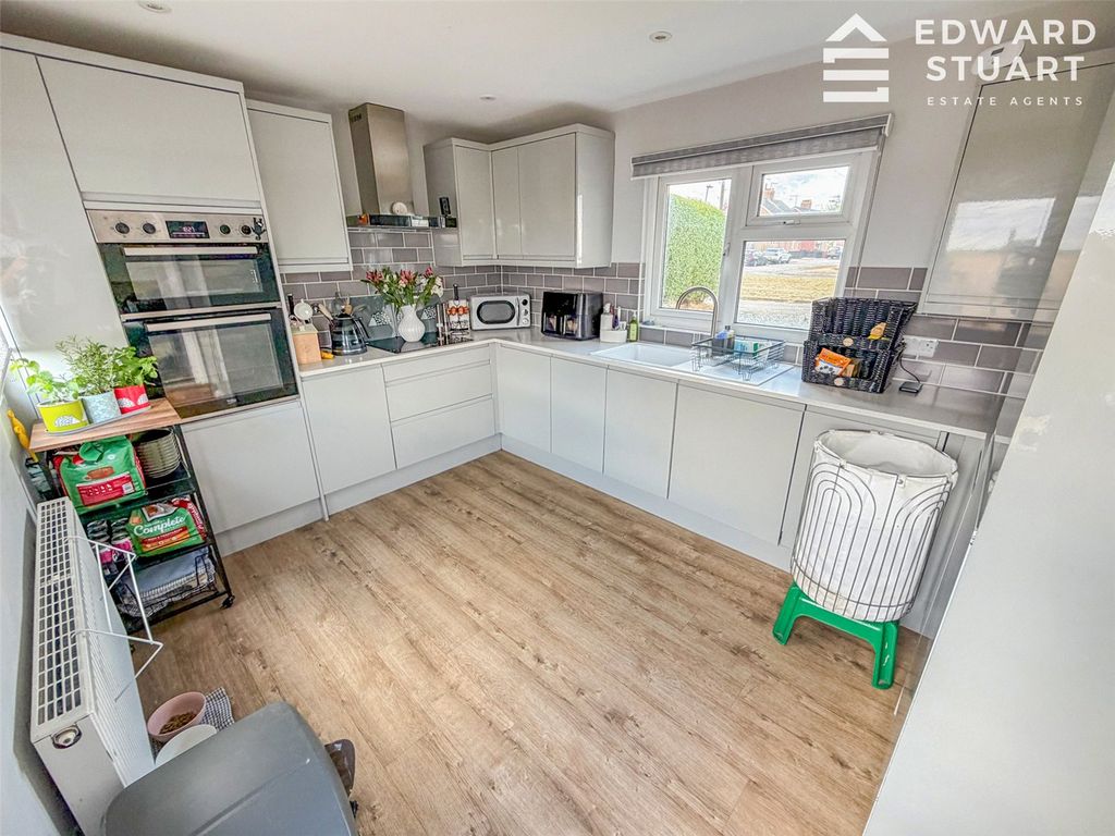 Property photo 2 of 10 Picture No. 09