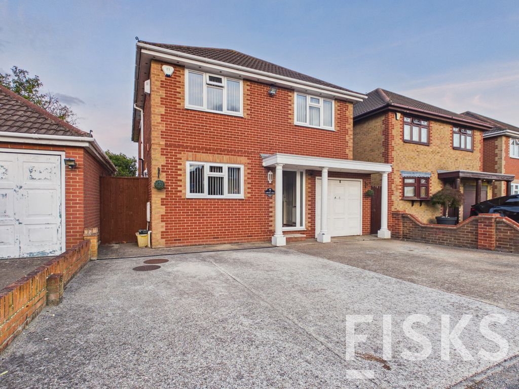 Property photo 1 of 32