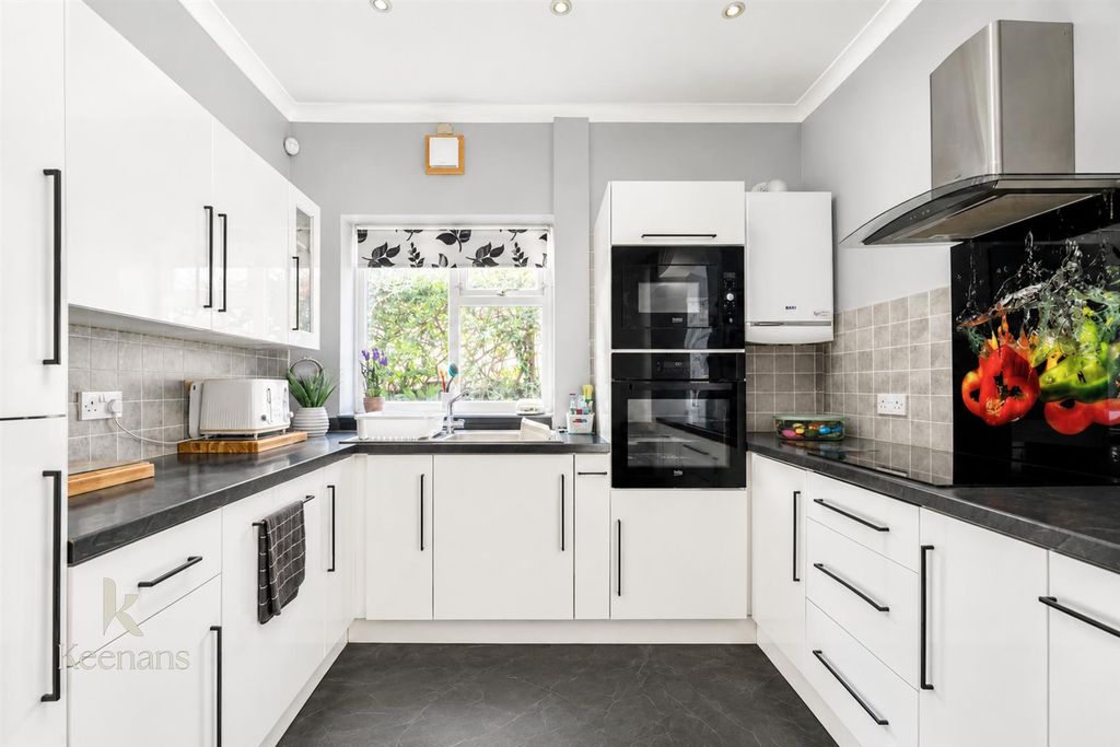 Property photo 2 of 17 Untitled-13.Jpg