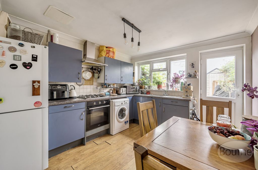 Property photo 3 of 20 Bdfb5958-3370-49B...