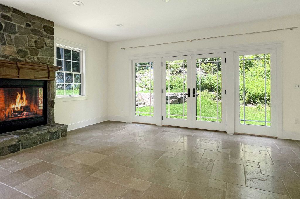 Property photo 3 of 22 <Alttext/>