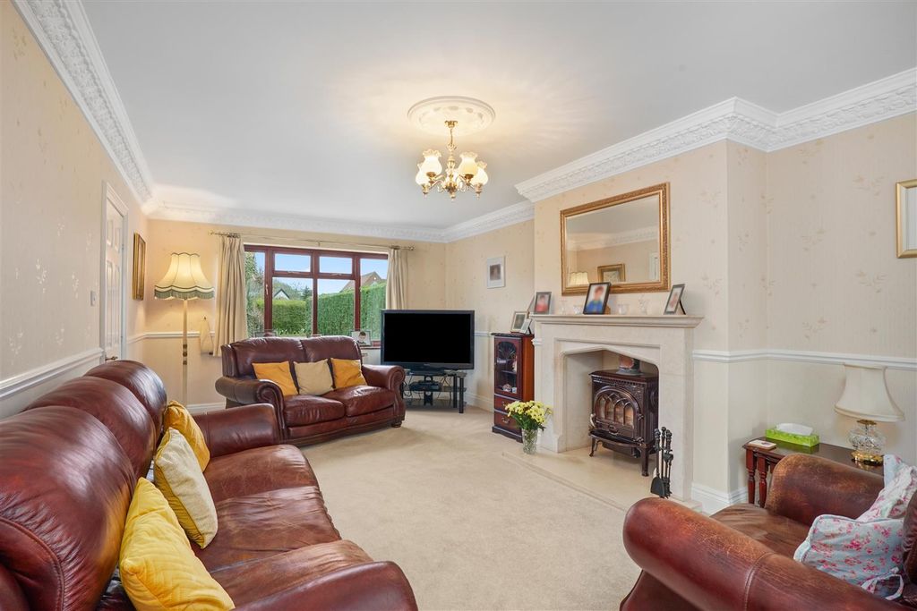 Property photo 2 of 30