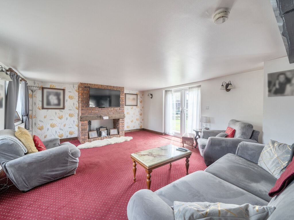 Property photo 3 of 21 1457329-11-69Fc99...