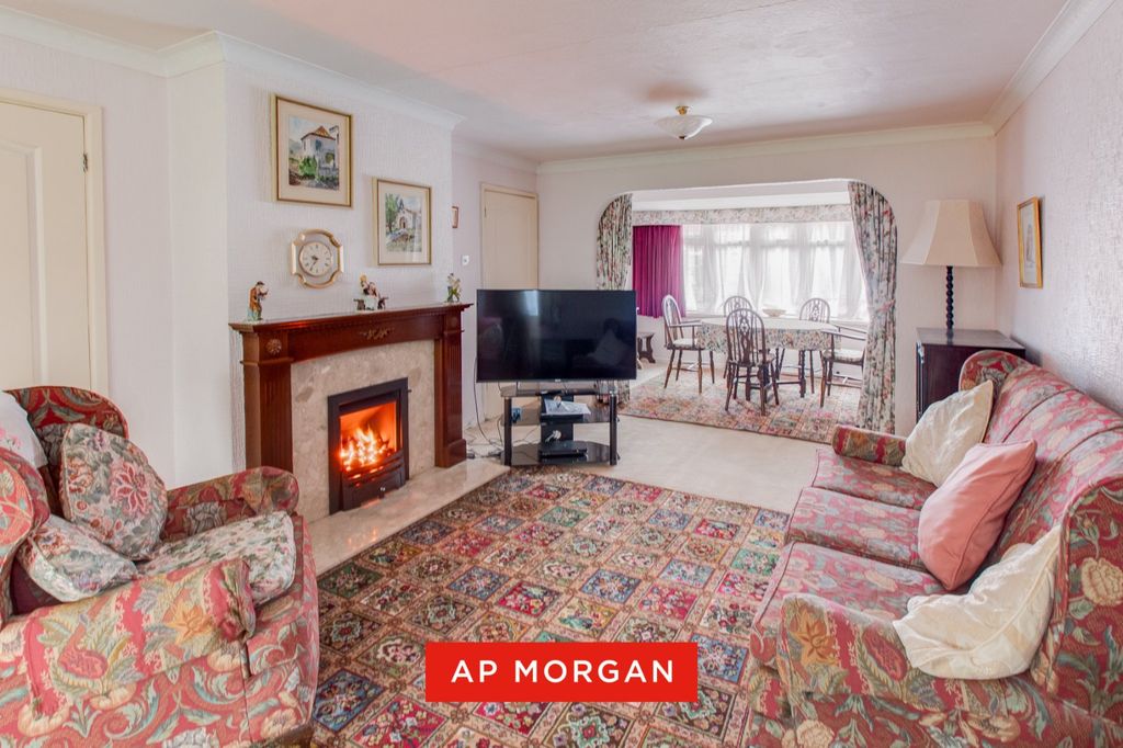 Property photo 3 of 17 Picture No. 14