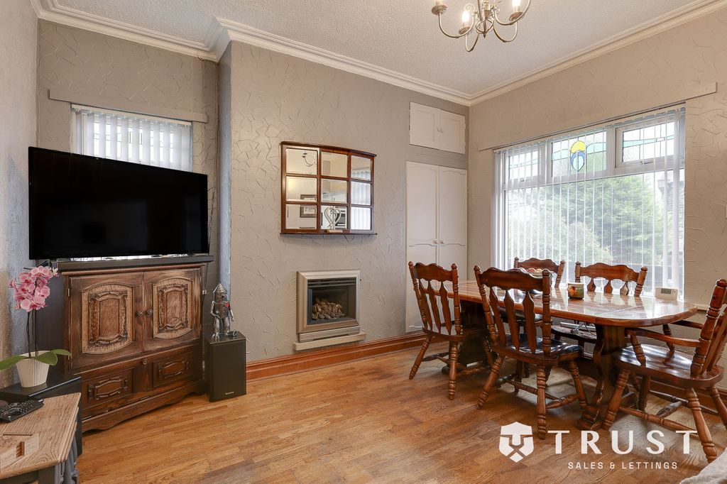 Additional image 7 of 4 bed semi-detached house for saleDeighton Lane, Batley WF17