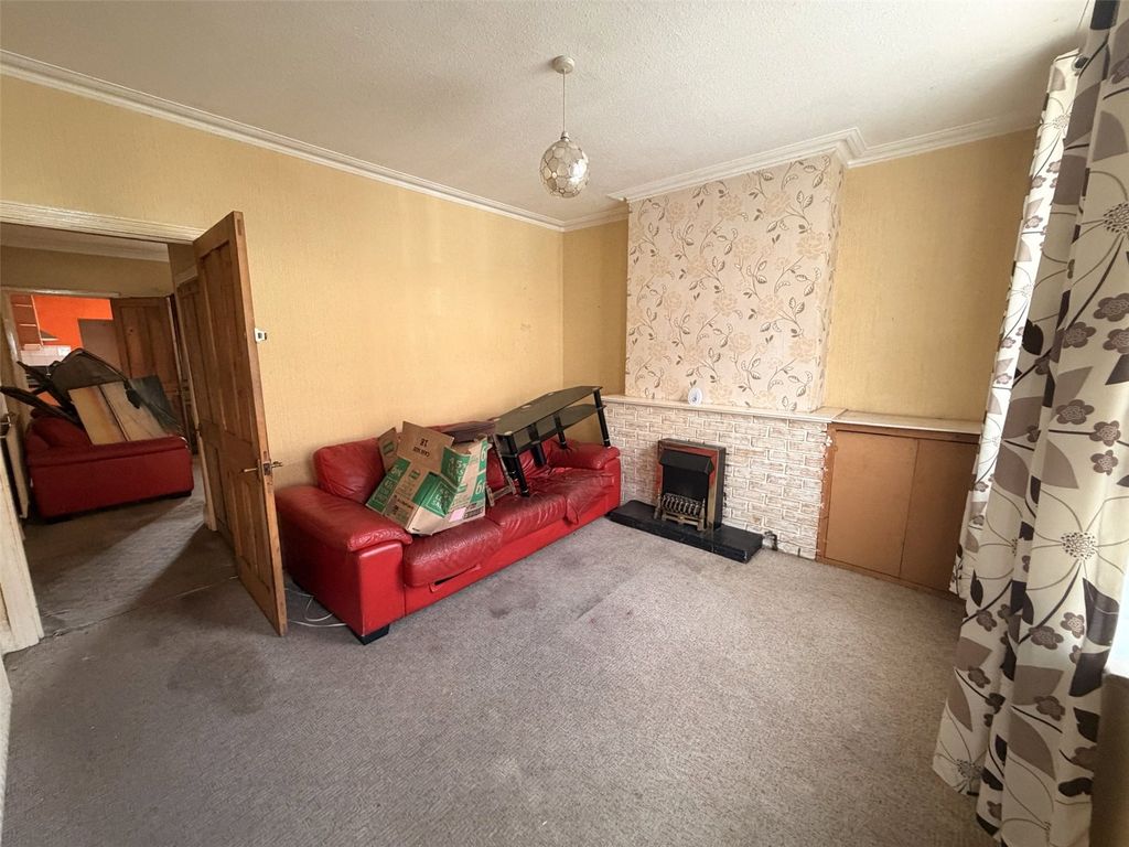 Property photo 2 of 12 Picture No. 06