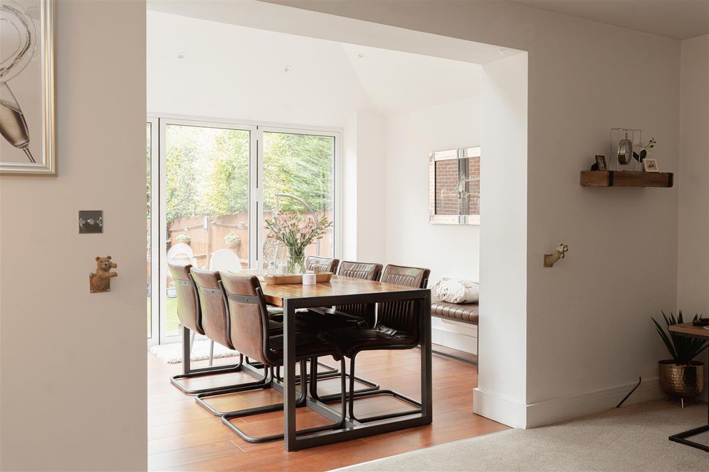 Property photo 3 of 16 13.Jpg