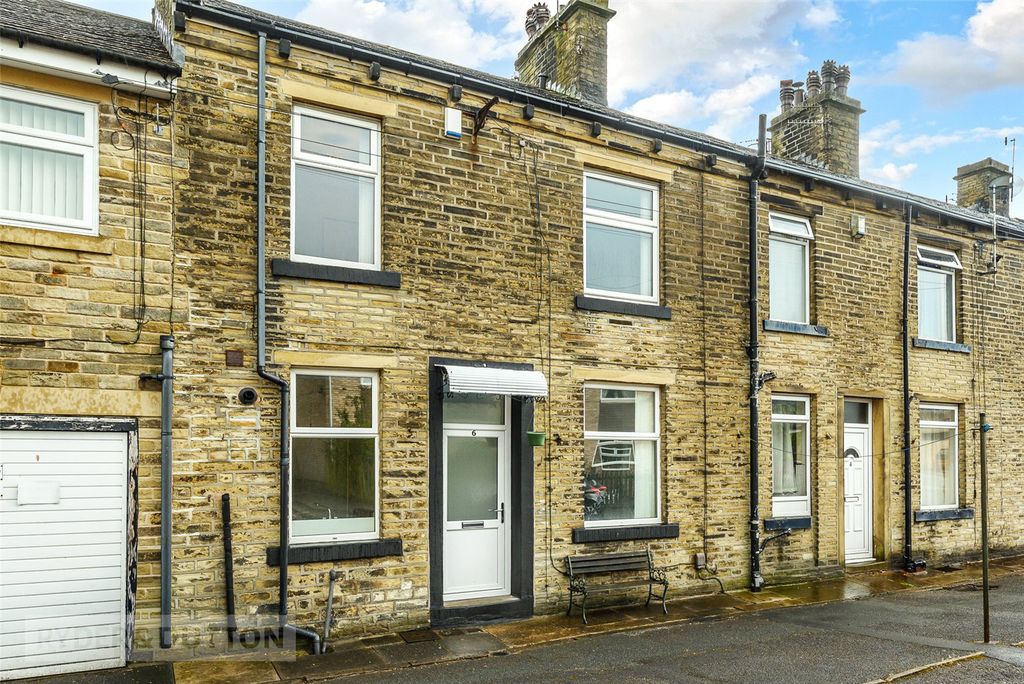 Property photo 1 of 17 Picture No. 12
