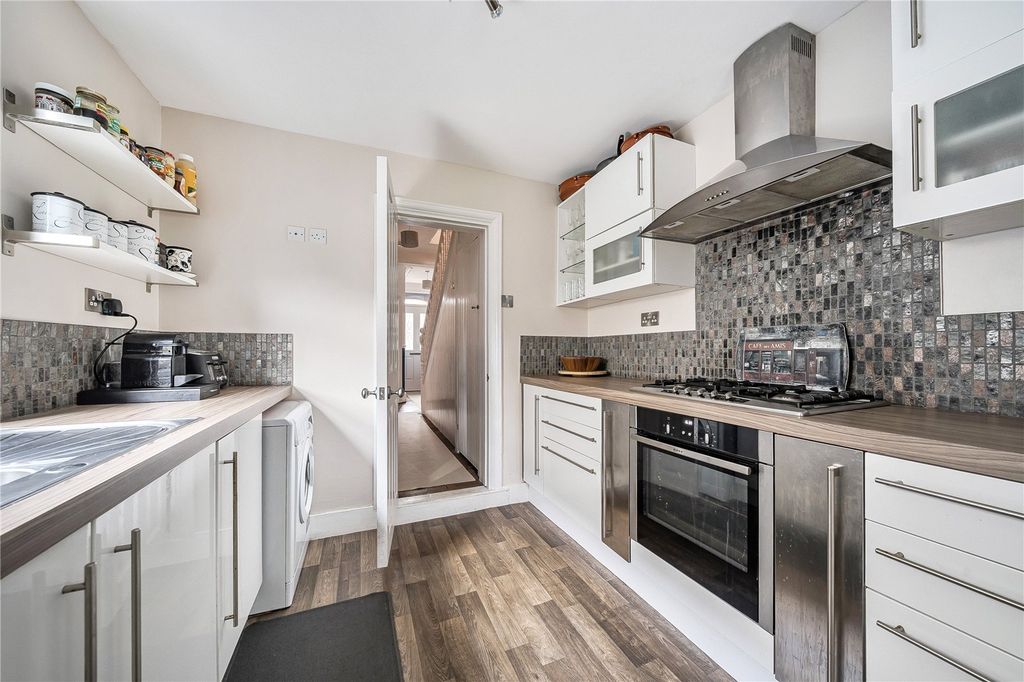 Property photo 2 of 20 Picture No. 26