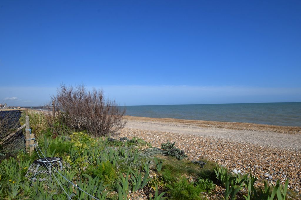 Property photo 2 of 24 Beach &amp; Views 