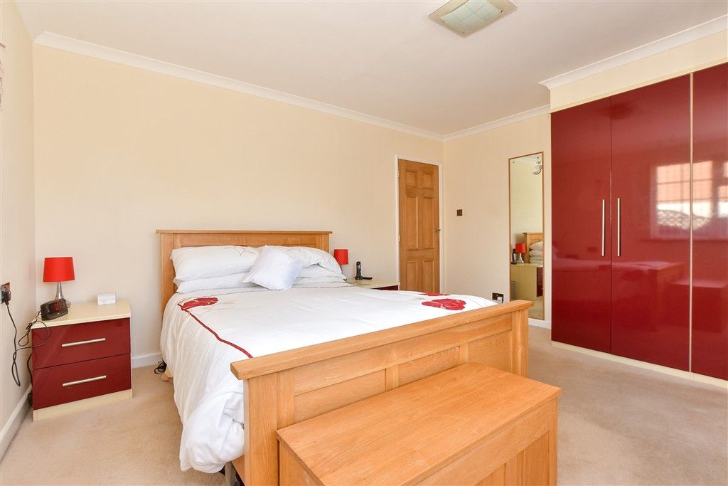 Property photo 1 of 10 Bedroom 1