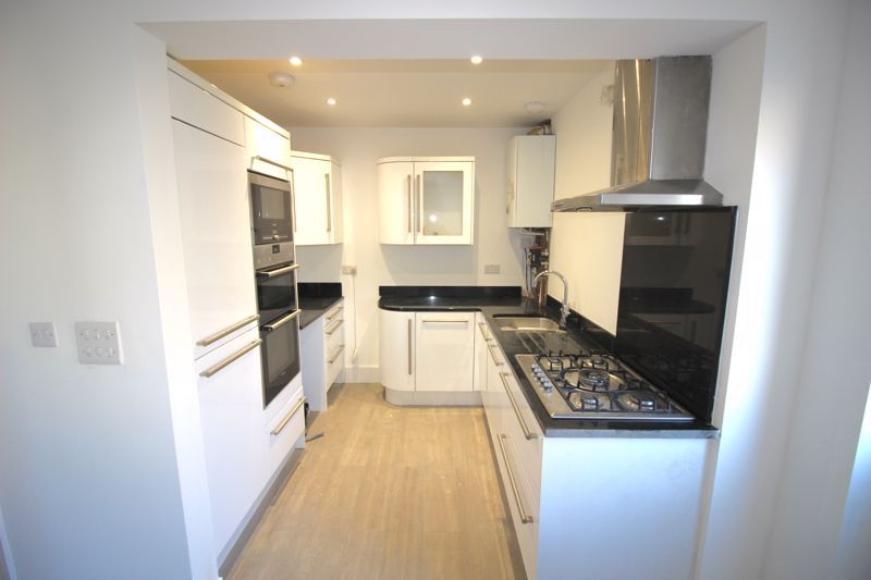 Property photo 2 of 6 Photo 6