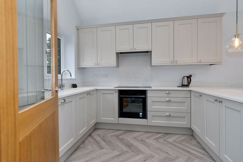 Property photo 3 of 16 Photo 9