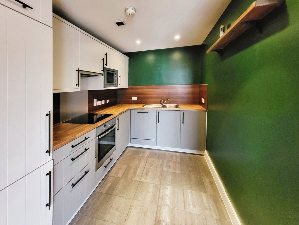 Property photo 3 of 11 Picture No. 02