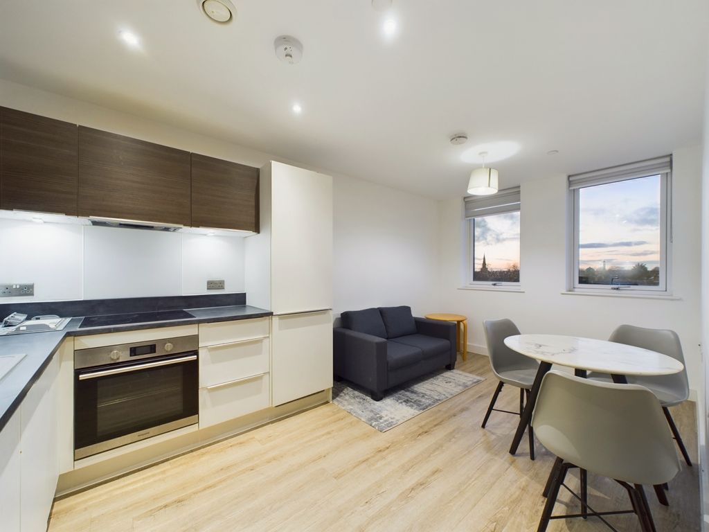 Property photo 2 of 5 Cam01909G0-Pr0279-Still006