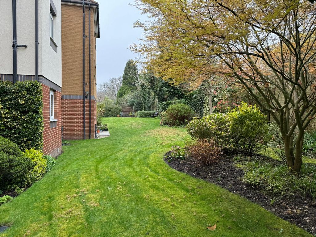 Property photo 2 of 12