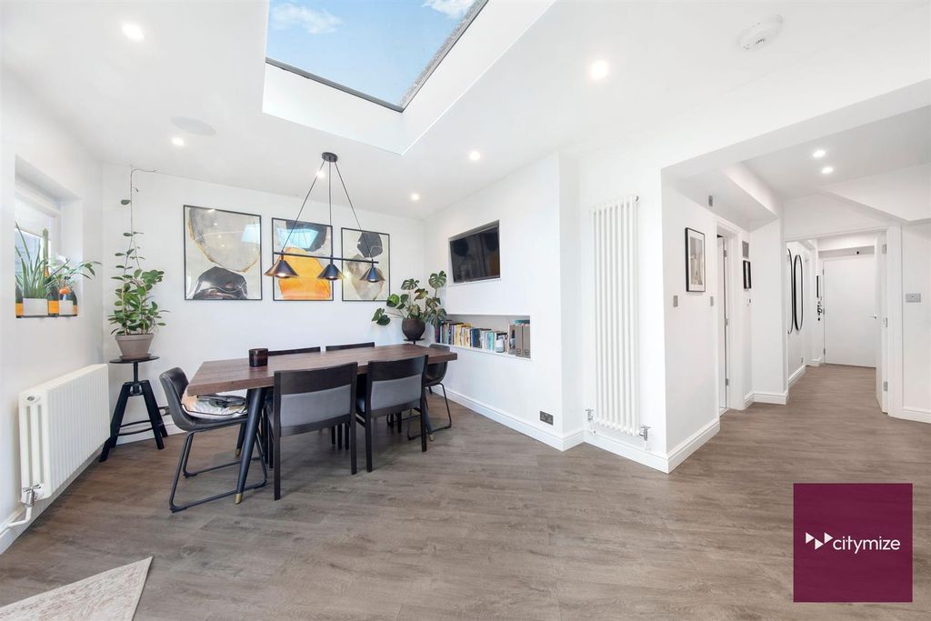 Property photo 1 of 28 Kitchen / Dining Room