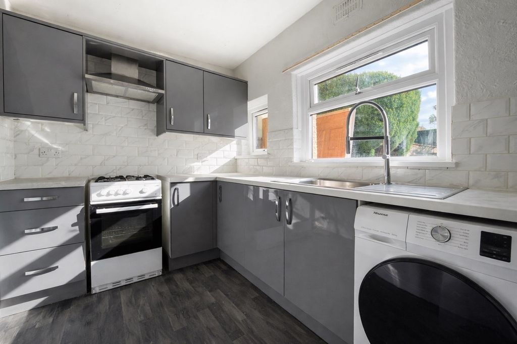 Property photo 2 of 10 Image