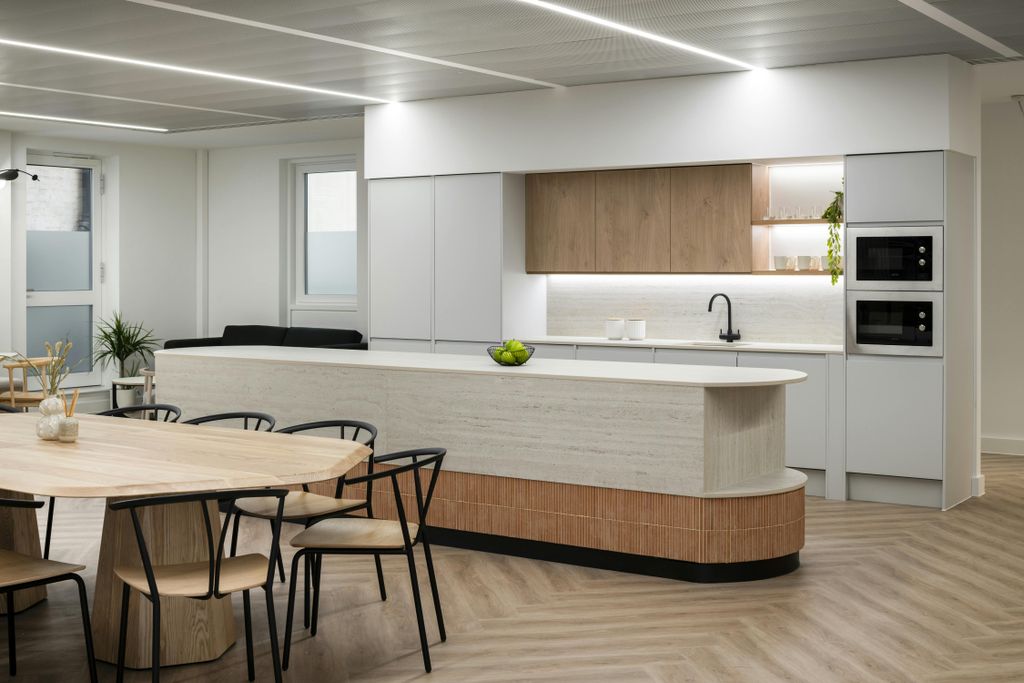 Property photo 2 of 9 Echo Space  Eastcheap Court   Office Curator  Large4.Jpg