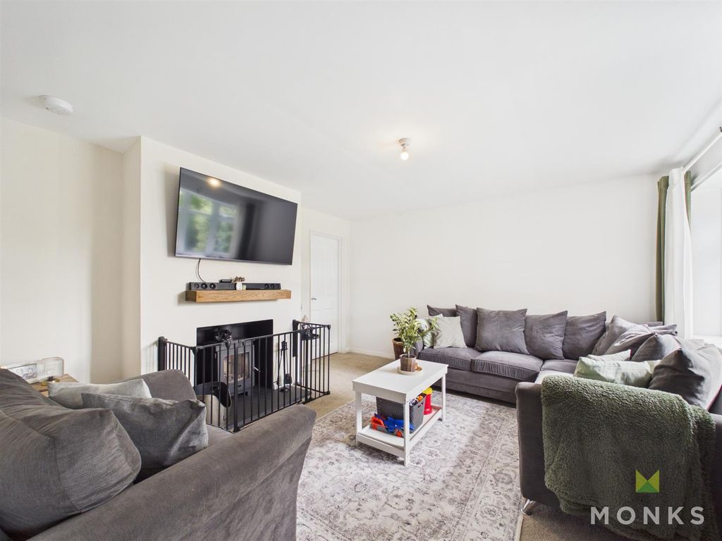 Property photo 3 of 24 Cam01520G0-Pr0465-Still019.Jpg