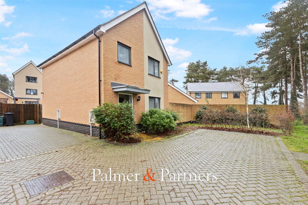 Property photo 1 of 18 Picture No. 02