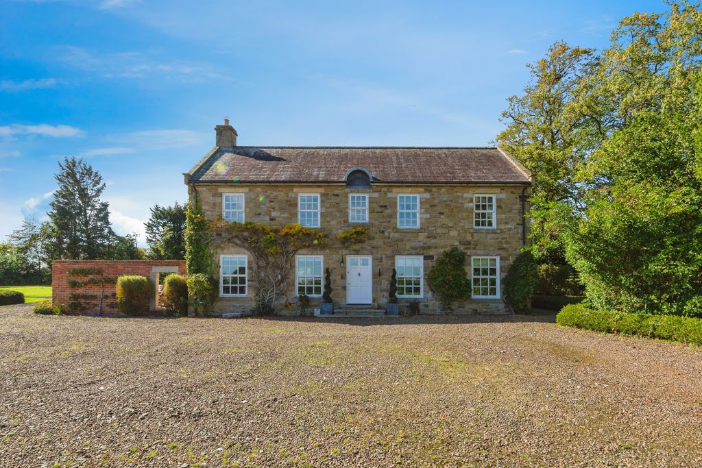 Property photo 3 of 24