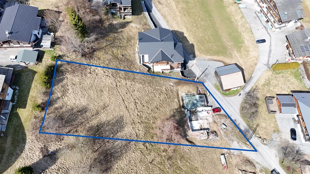 Property photo 2 of 8