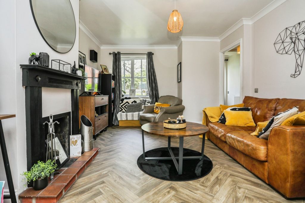 Property photo 3 of 17 9T5A2597