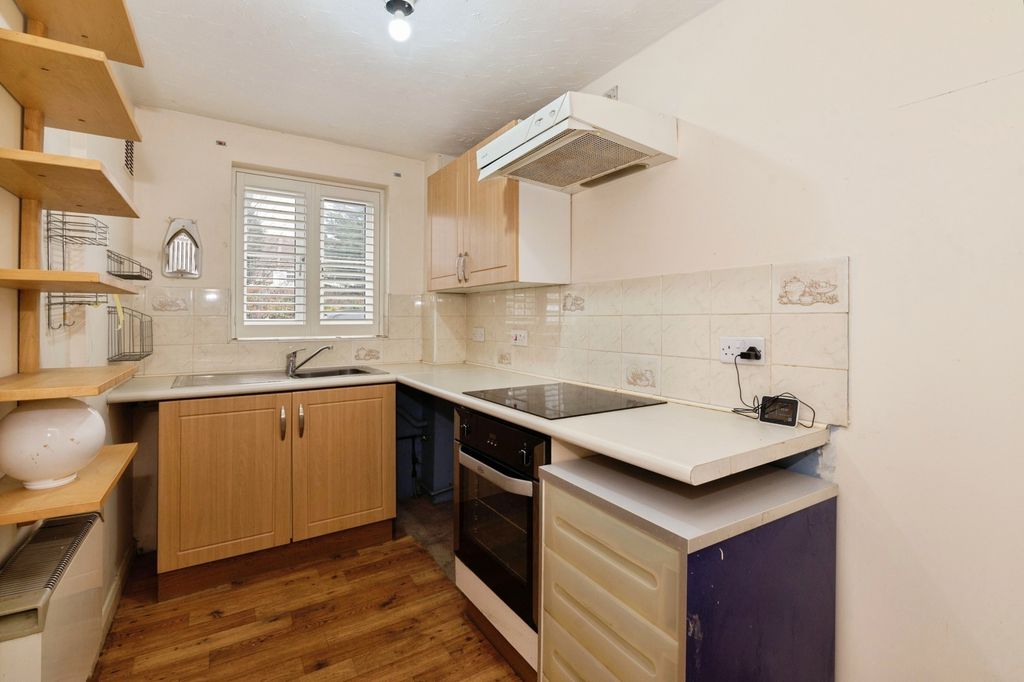 Property photo 3 of 14 Pbox-Img.Jpg