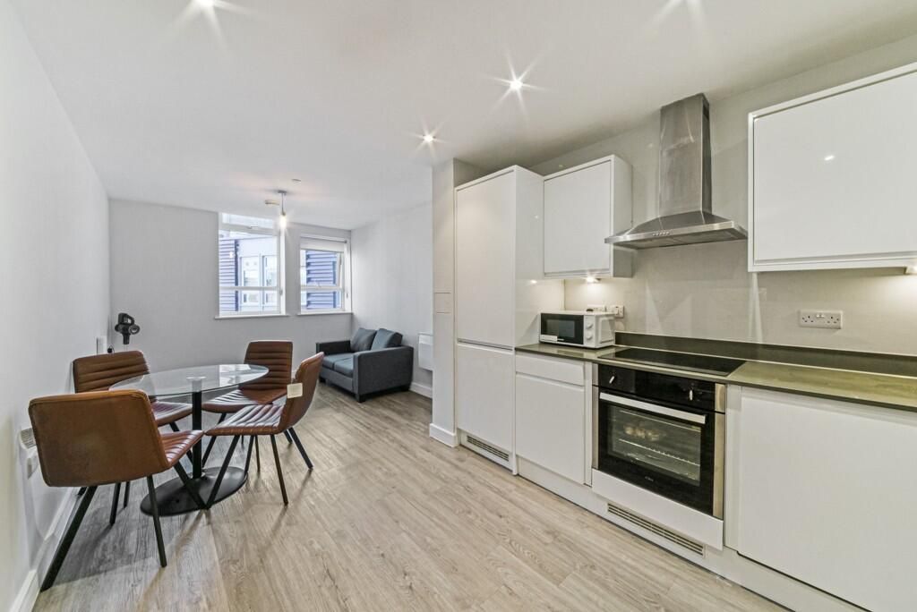 Property photo 1 of 6