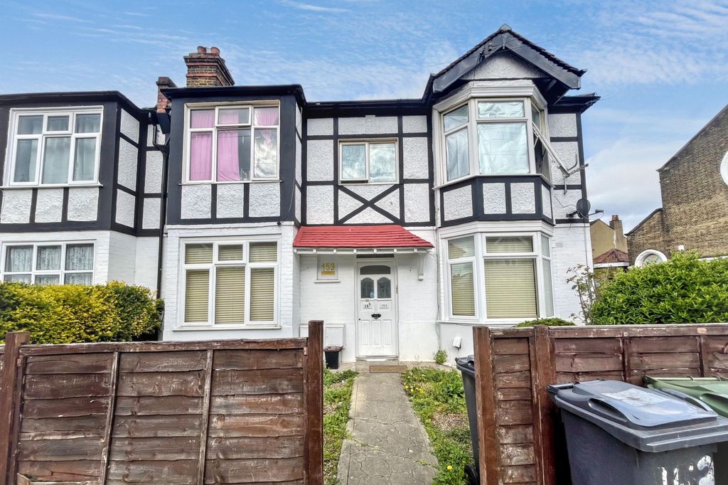 Property photo 1 of 19 153 Ellison Road, Streatham, London Sw16 5De