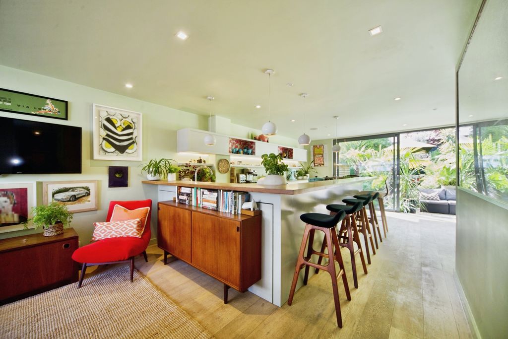Property photo 2 of 19 Open Plan Living