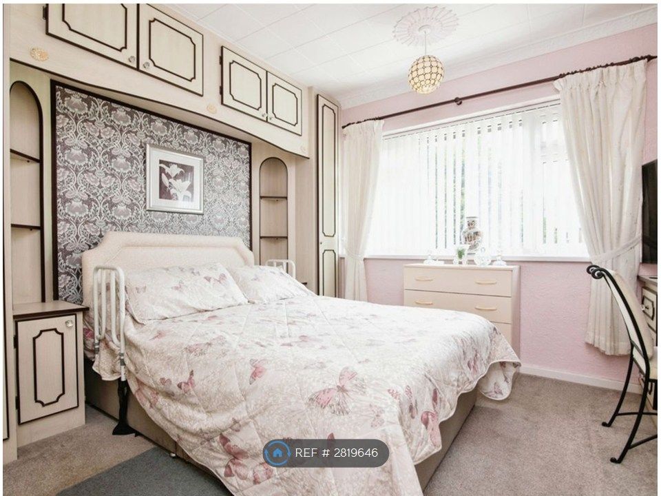 Property photo 3 of 24 Back Bedroom