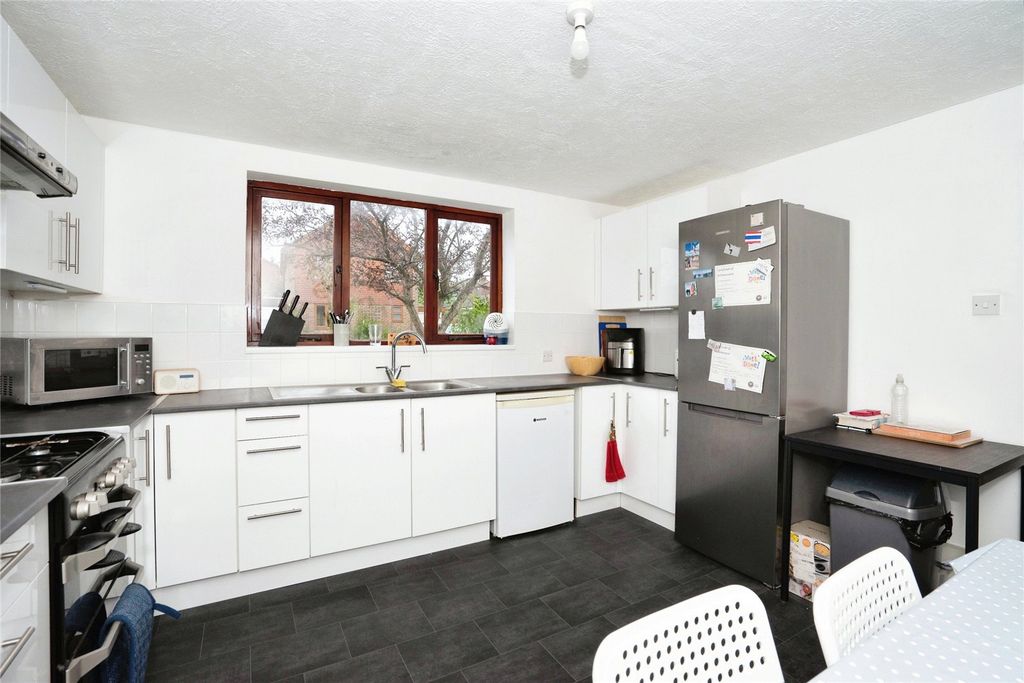 Property photo 3 of 11 Picture No. 04