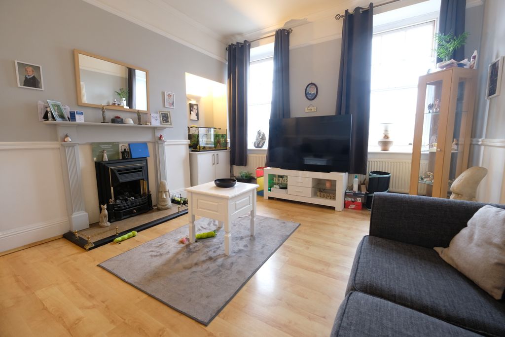 Property photo 3 of 18 Sitting/Dining Room