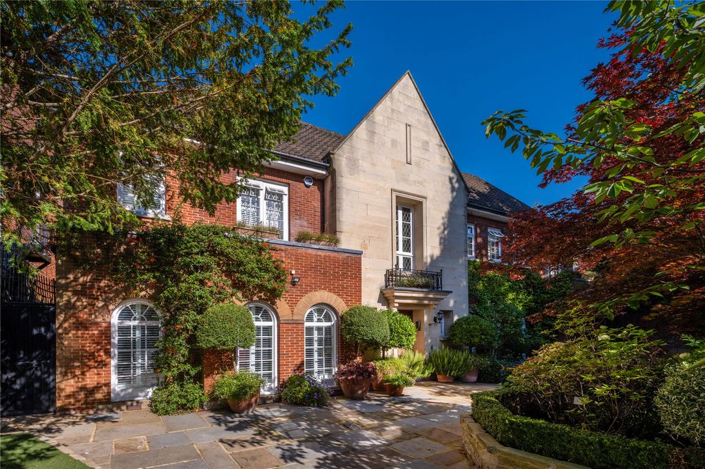 Property photo 1 of 27 Exterior