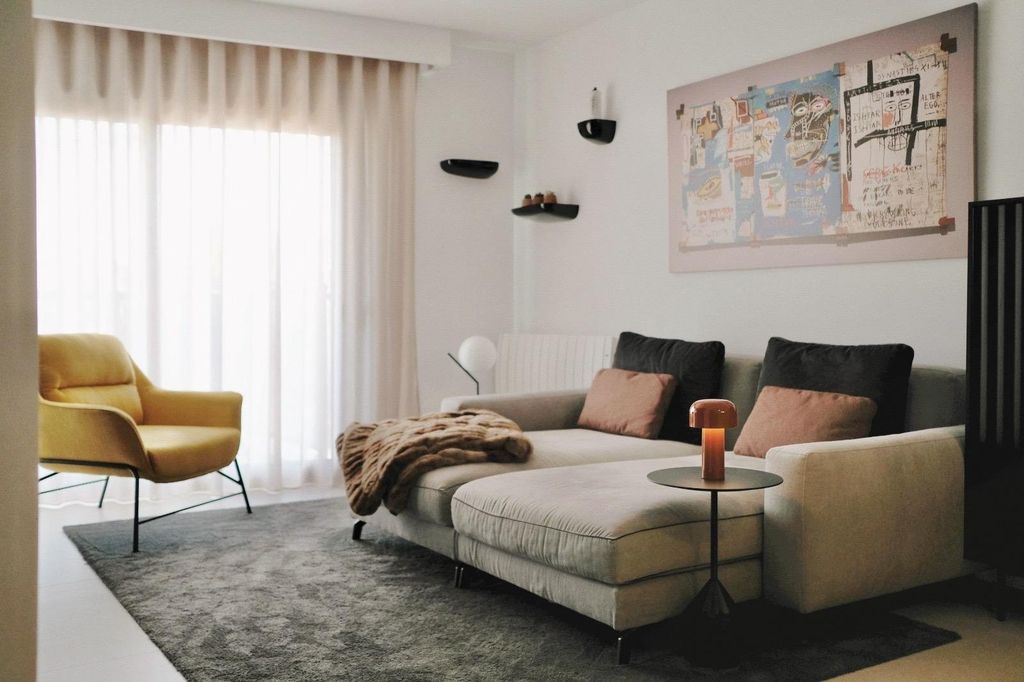 Property photo 3 of 40