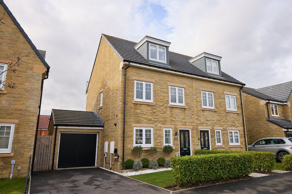 Property photo 1 of 22 287A7055 (1)