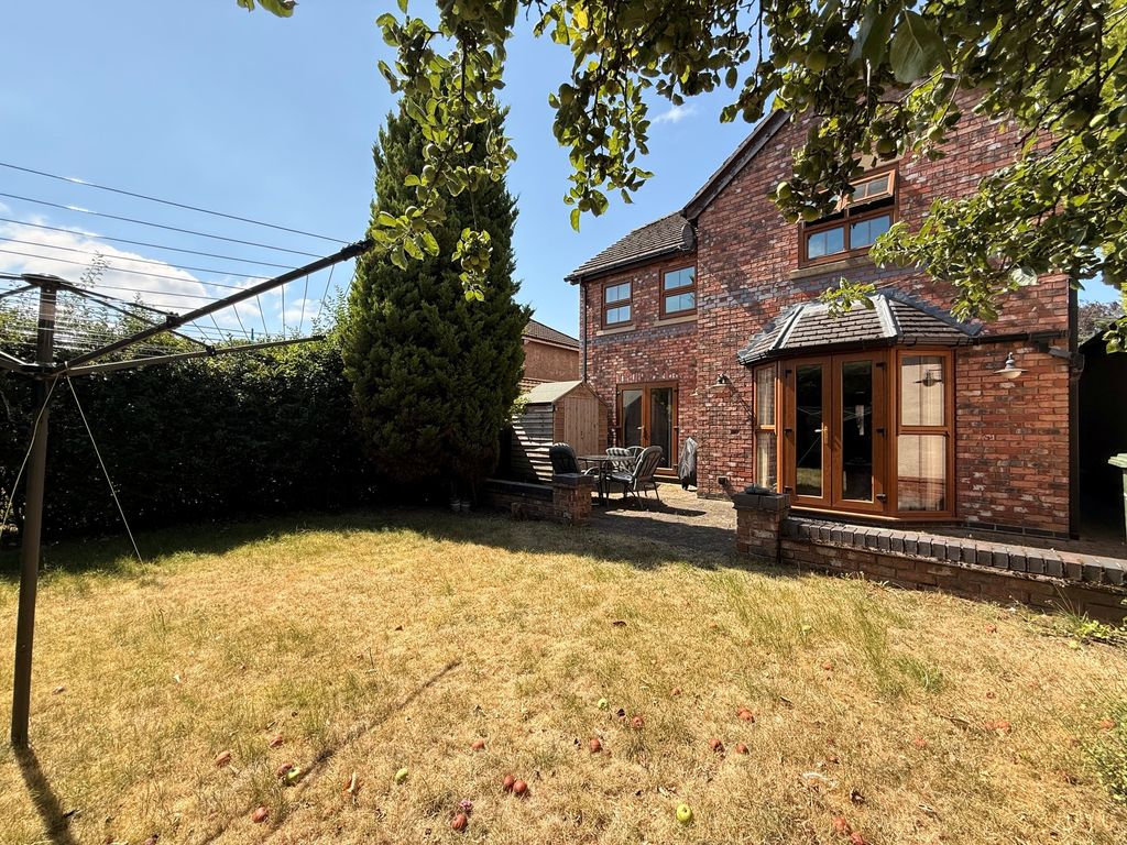 Property photo 2 of 16