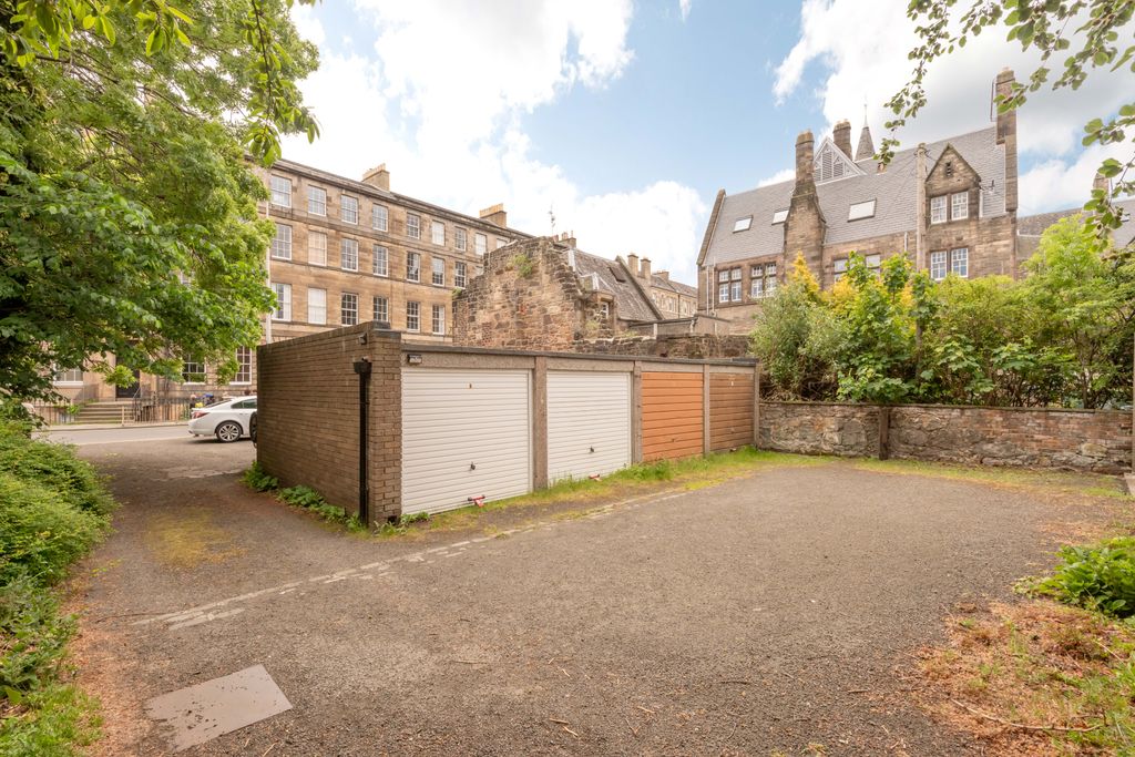 Property photo 3 of 8 Property Image 3