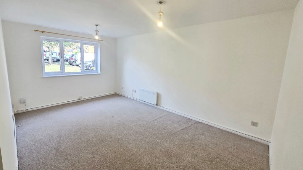Property photo 2 of 5 Pbox-Img.Jpg