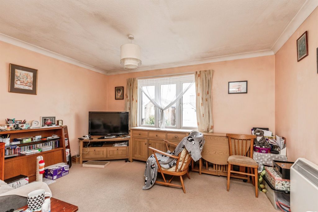 Property photo 3 of 14