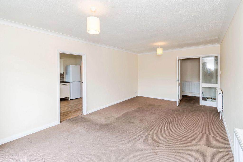 Property photo 2 of 8 Pbox-Img.Jpg