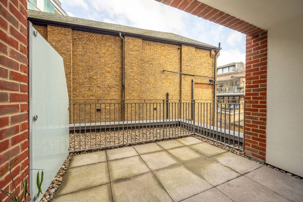 Property photo 3 of 7