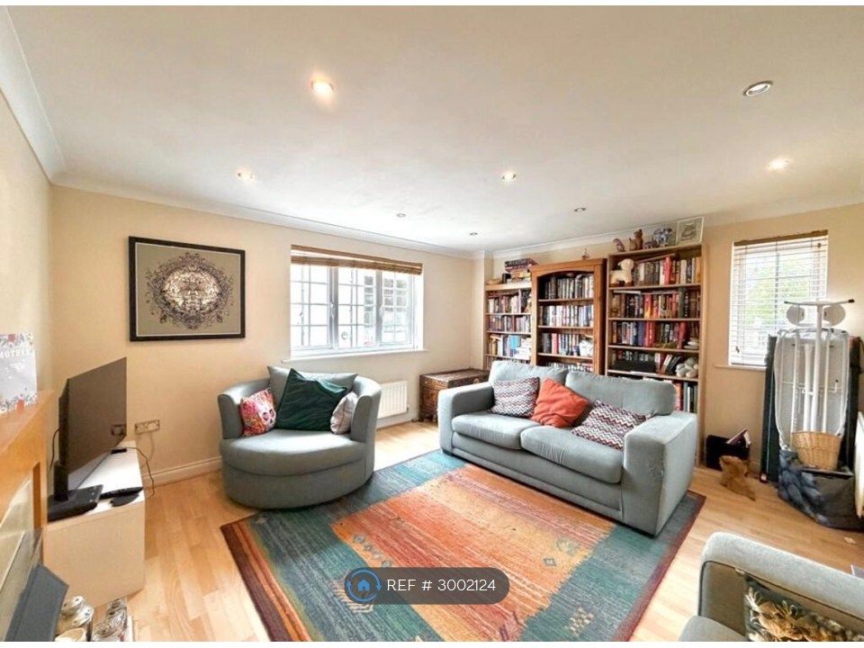 Property photo 3 of 15